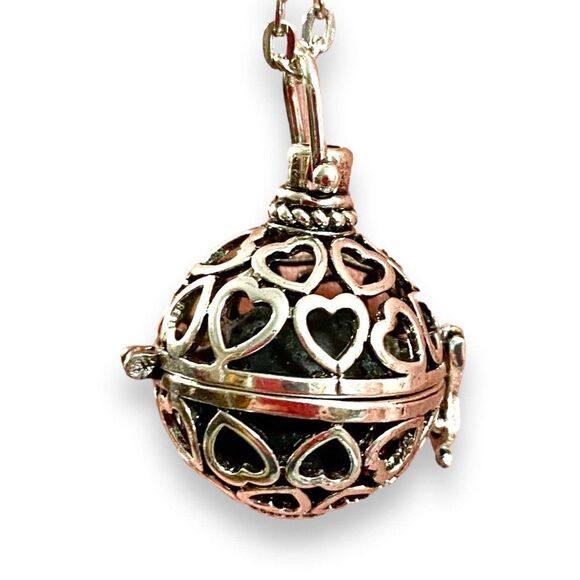 NEW Silver Open Heart Chime Aromatherapy Lave Ball Pendant Necklace 28" - Picture 3 of 4